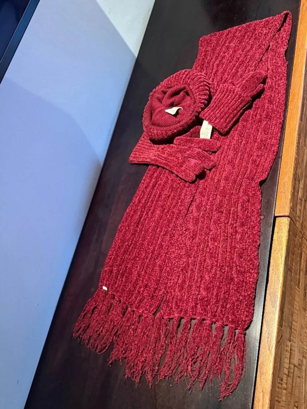Plush chenille fringed wrap matching scarf, hat and gloves - Burgundy